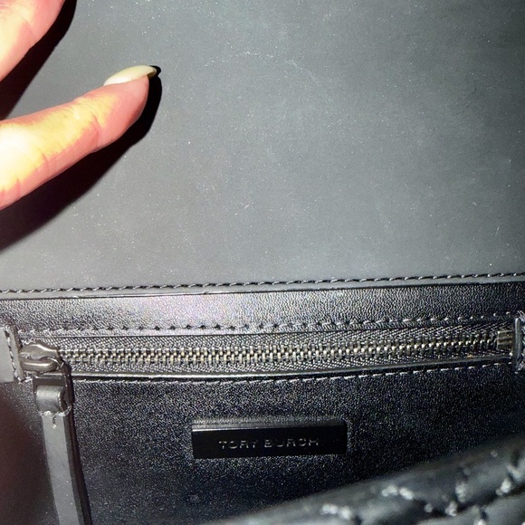 Tory Burch Fleming Shoulder Bag - Picture 5 of 6